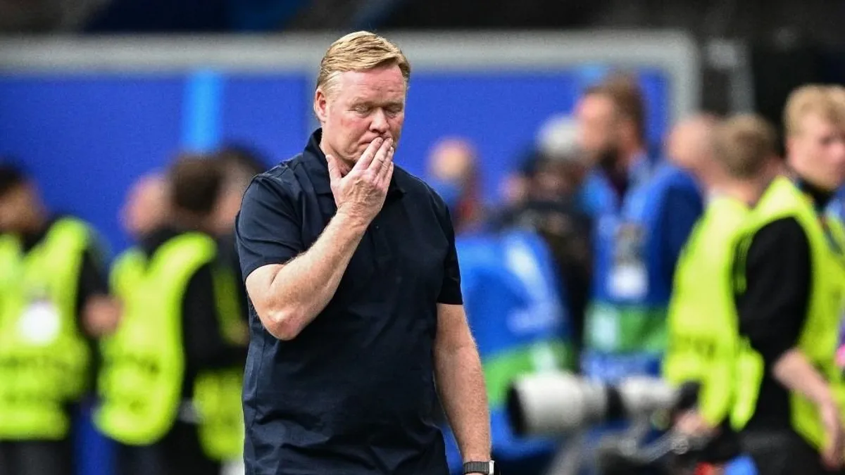 Az orrváladékát lenyaló Ronald Koeman német mezzel törölt feneket
