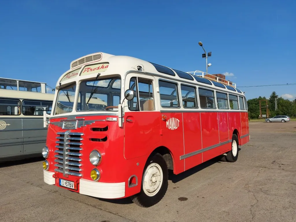 Képeken a Volánbusz-retrónap Hatvanban, Volánbuszretrónap Hatvan, 2024.06.08.