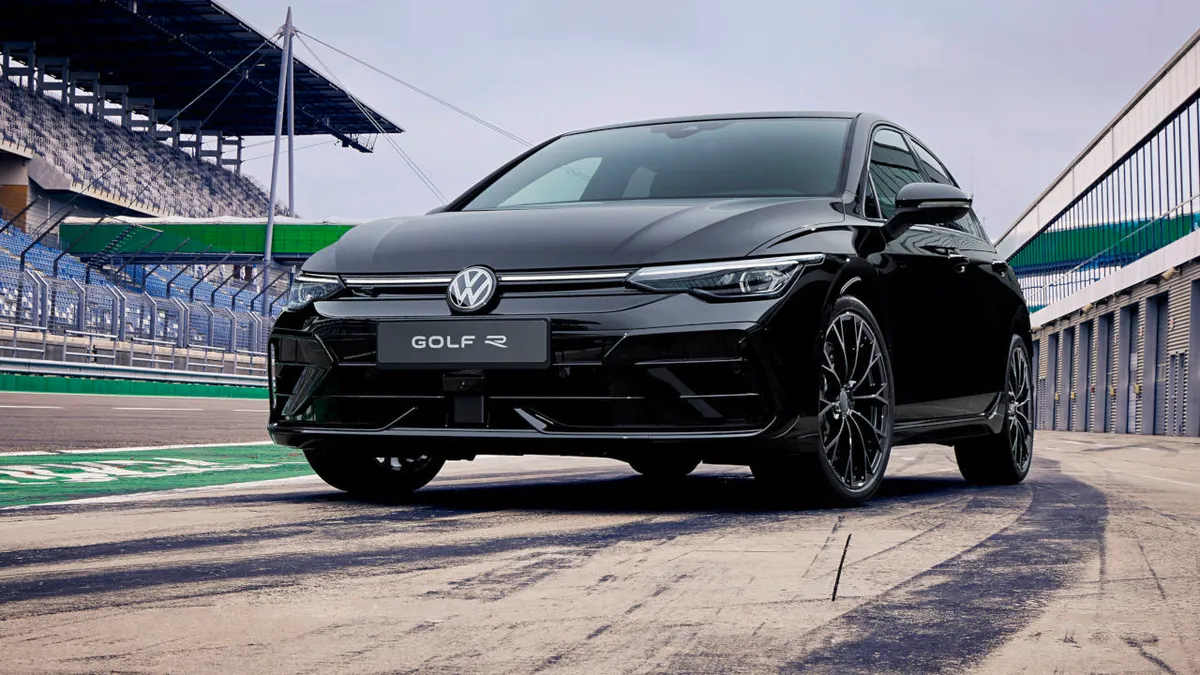 Gengsztermegjelenéssel is kérhető a 333 lóerős Golf