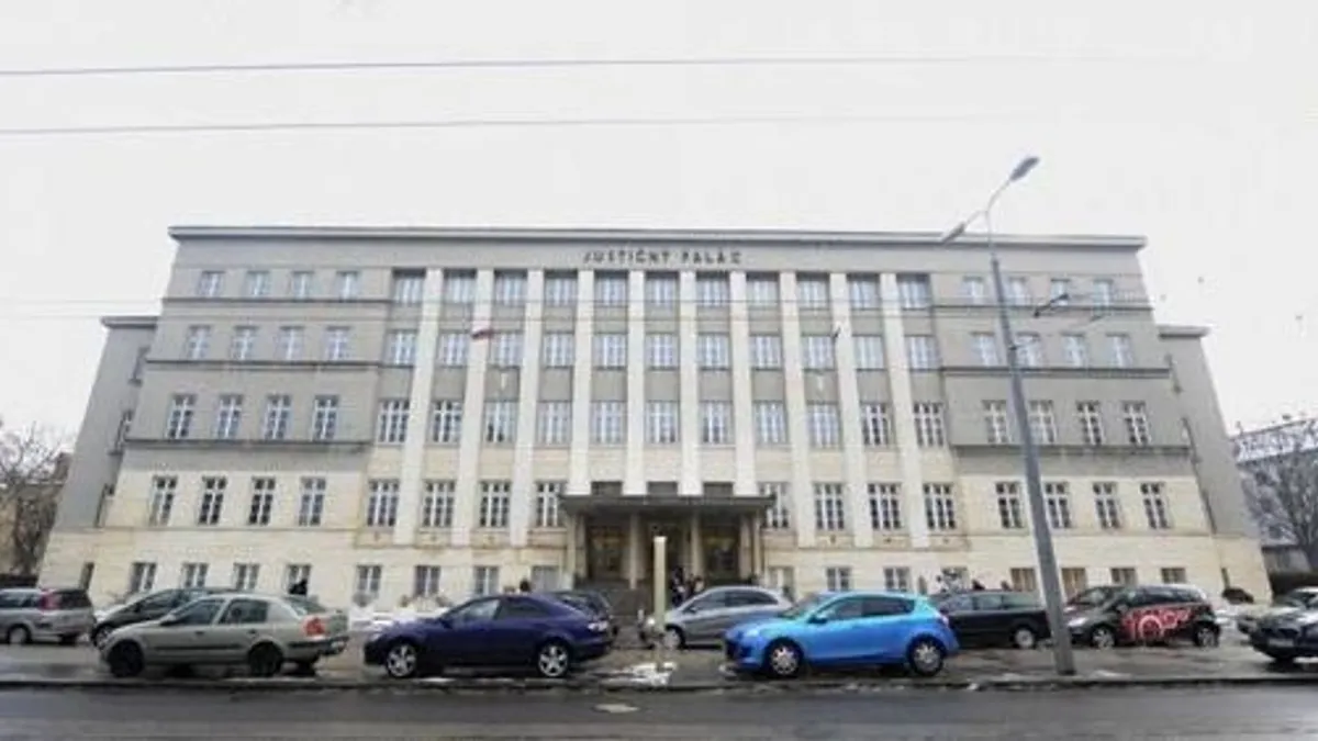 Felgyújtotta egy rab a celláját, súlyosan megsérült
