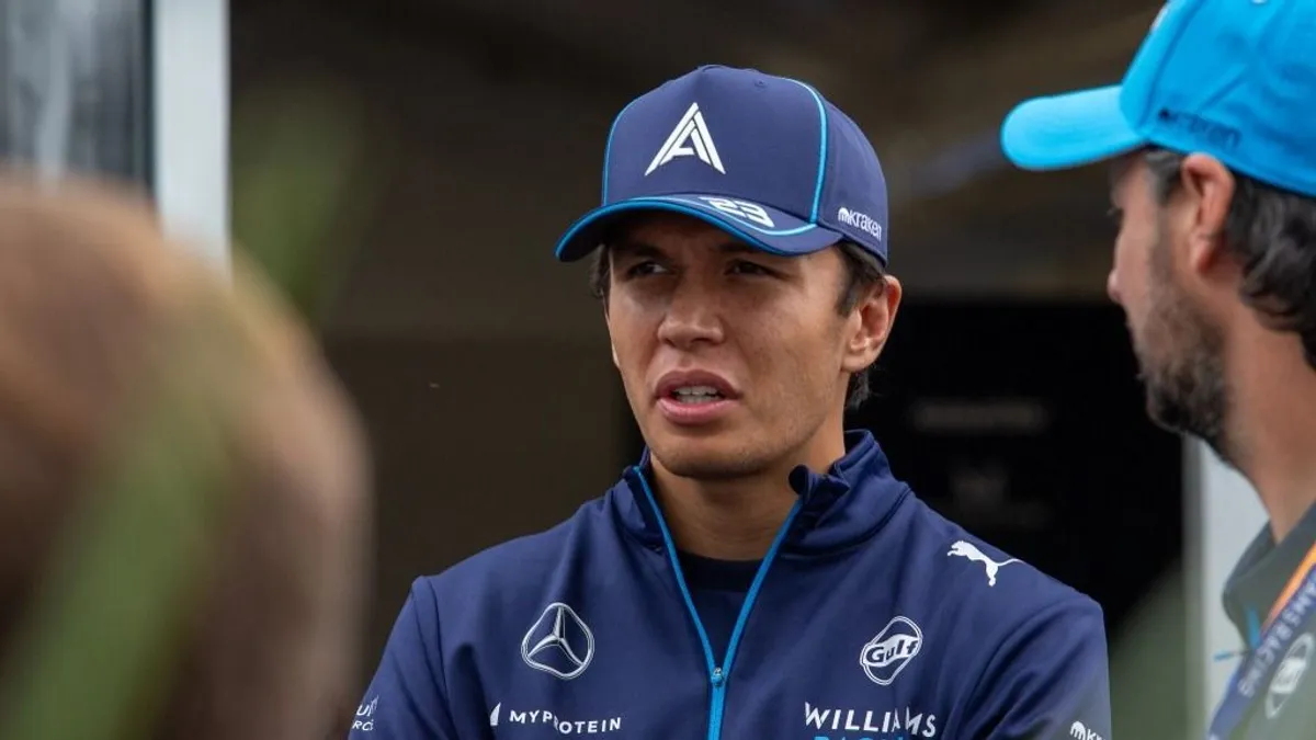 "Ingyen pulcsi? Bármikor, haver" - érdekes szóváltásba keveredtek az F1-es sztárok