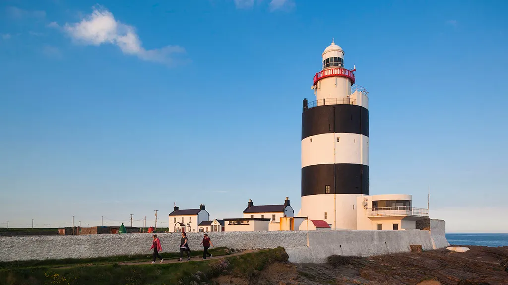 Hook Head  világítótorony, Hook Head, világítótorony, félsziget, Írország, Hook-félsziget, látványosság, turisztikai látványosság, HookHeadvilágítótorony, 