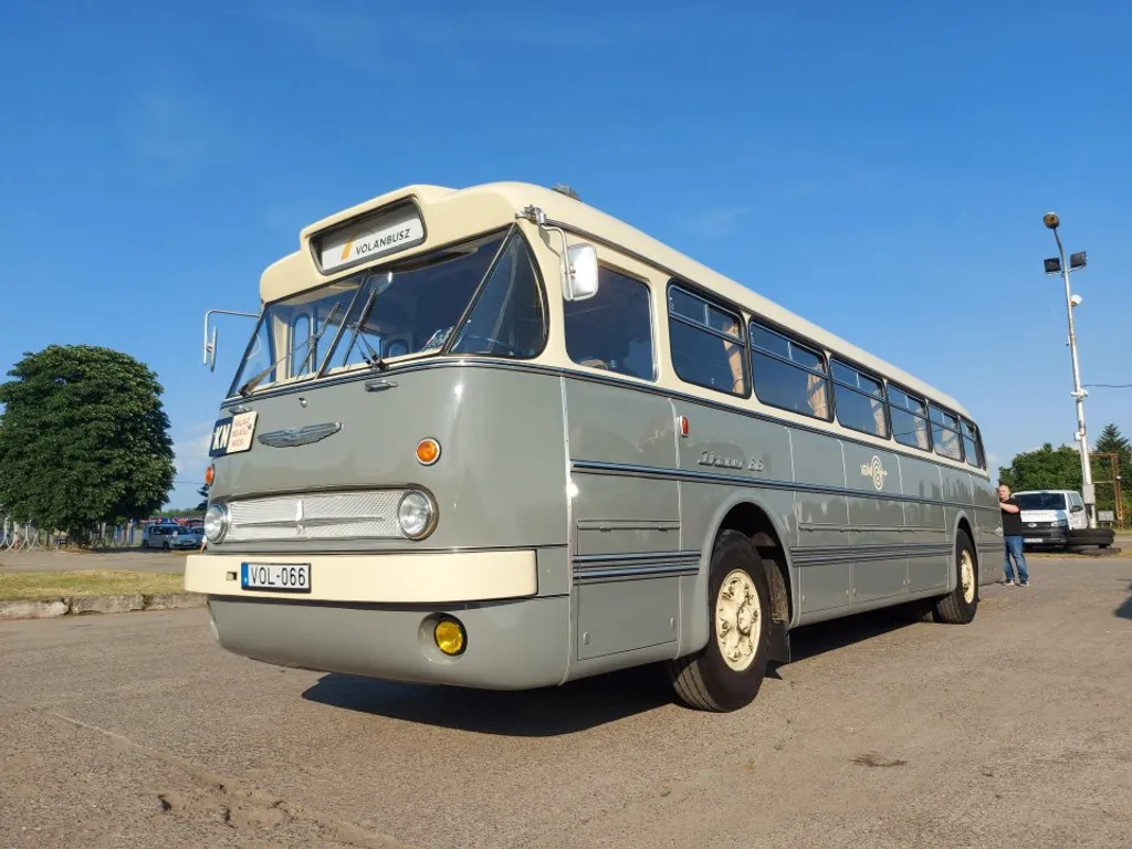 Képeken a Volánbusz-retrónap Hatvanban, Volánbuszretrónap Hatvan, 2024.06.08.