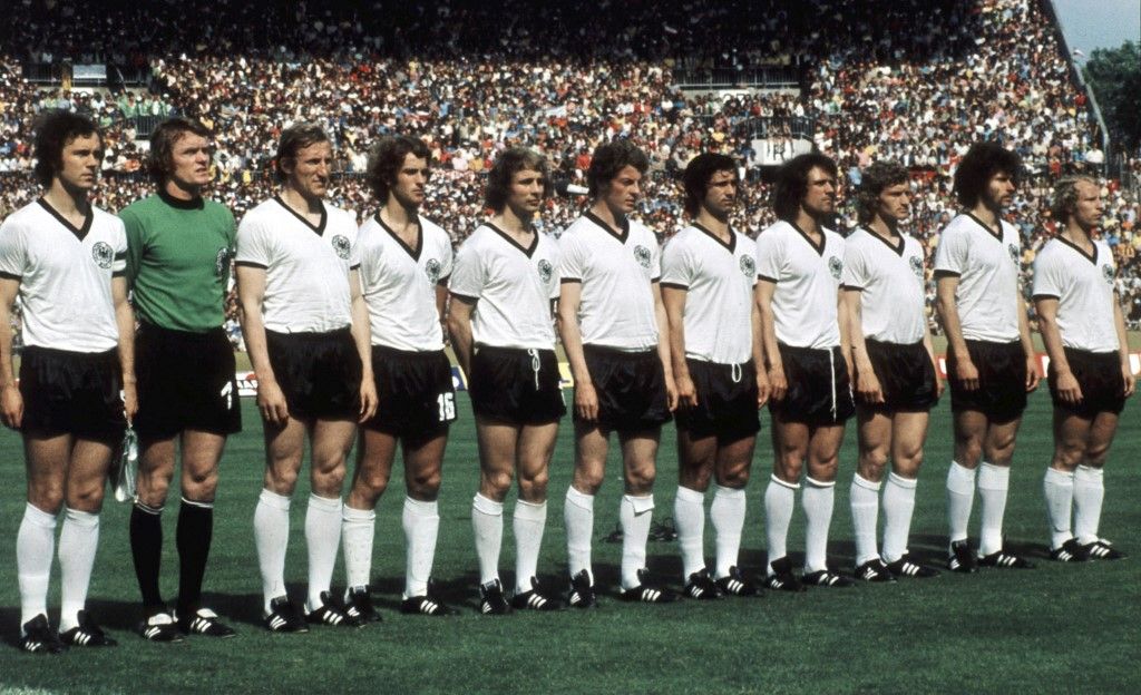 WORLD CUP-1974-WEST GERMANY-TEAM