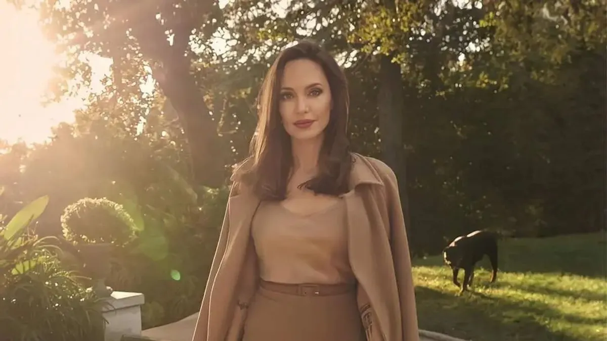 Sokkoló! Vége a színjátéknak, ilyen anya valójában Angelina Jolie