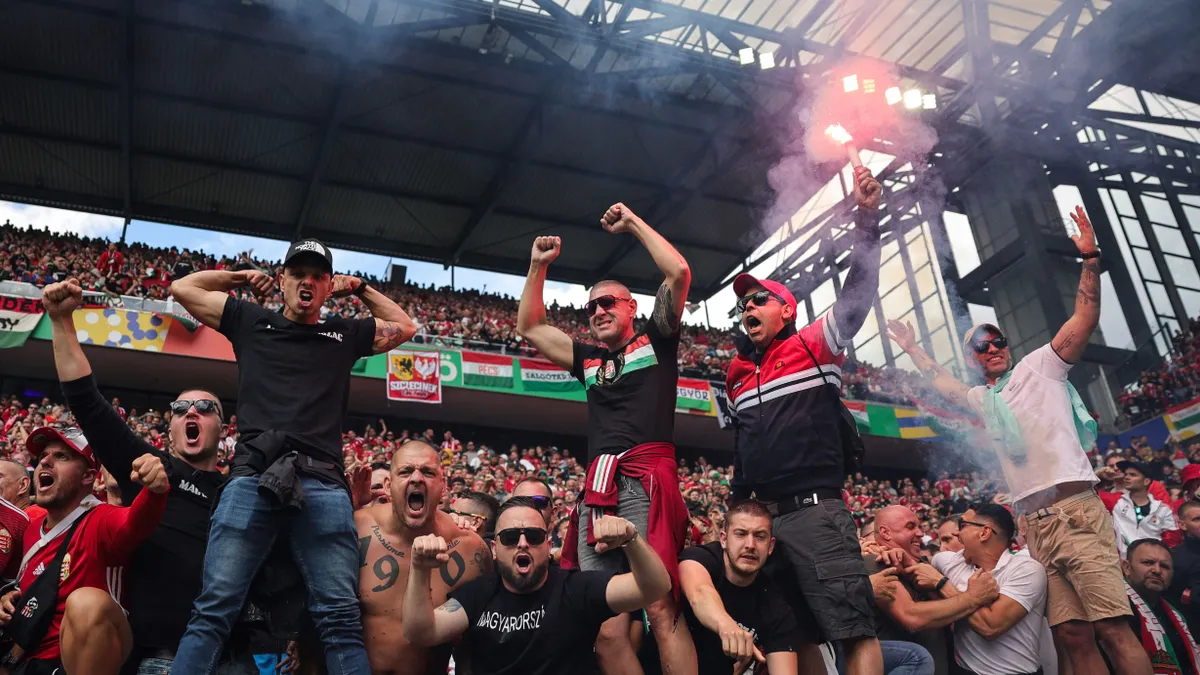 A meghasonlott, dühös magyar focidrukkerek nem az Eb-n szurkolnak