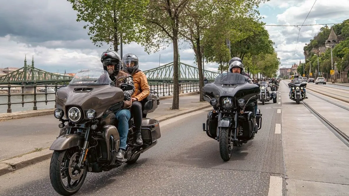 Motoros fesztivált rendeznek a Műegyetem rakparton
