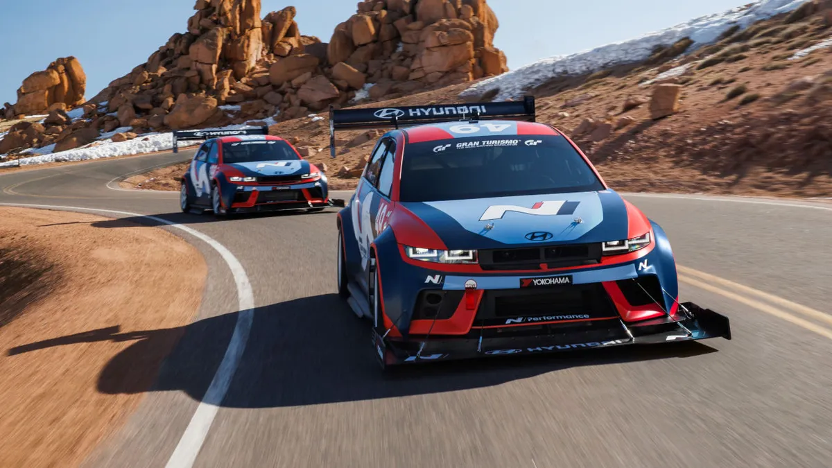 A Hyundai 4 autóval indul csúcstámadásra a Pikes Peaken