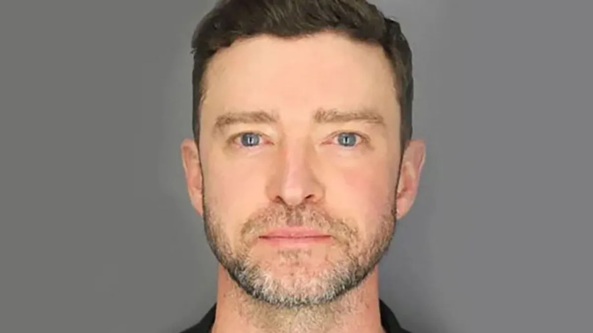 Váratlan dolog történt Justin Timberlake rendőrségi fotójával