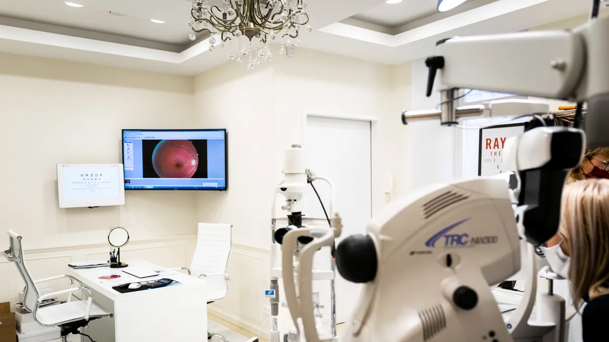 Egy szemüveg minden távolságra: multifokális kampány a Trend Optikában!