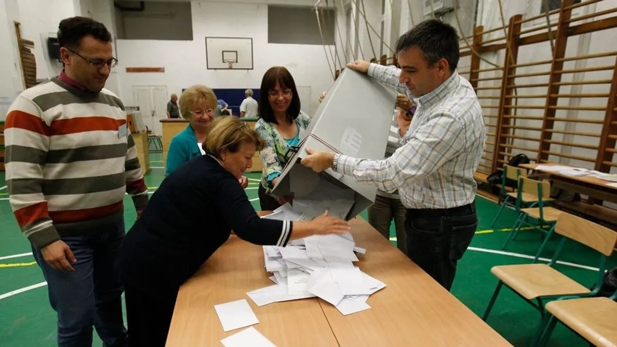 A szavazatszámláló bizottságok munkáját több mint 28 ezer delegált segíti