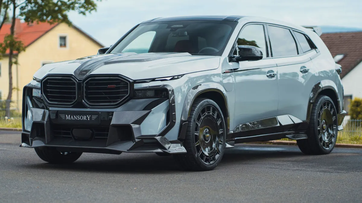 Nem elég polgárpukkasztó a BMW XM? A Mansorynak van megoldása…