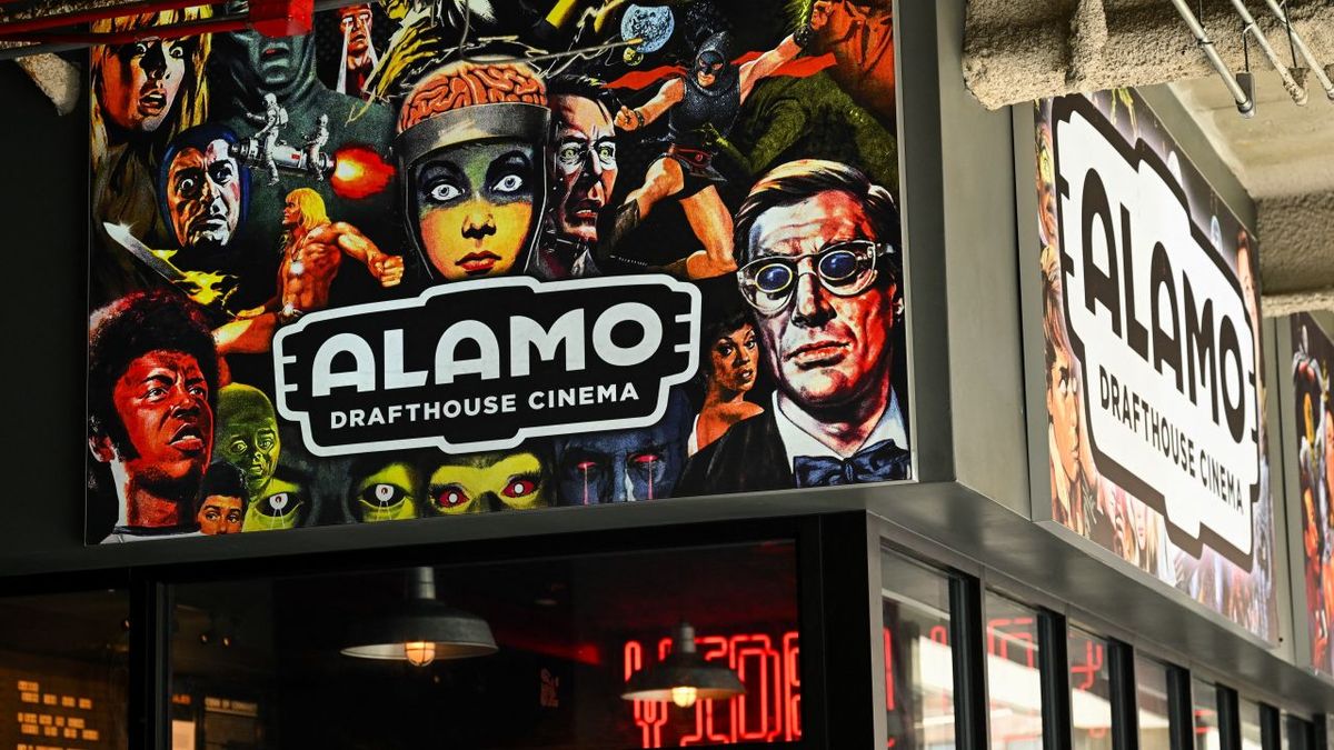 A Sony felvásárolta Amerika egyik legkülöncebb moziláncát, Alamo Drafthouse Cinema, AlamoDrafthouseCinema
