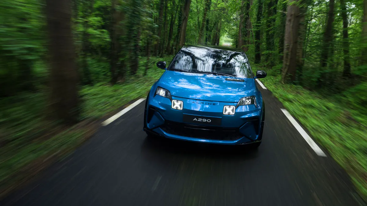 Megtanítja driftelni sofőrjét az Alpine A290 edzőfunkciója