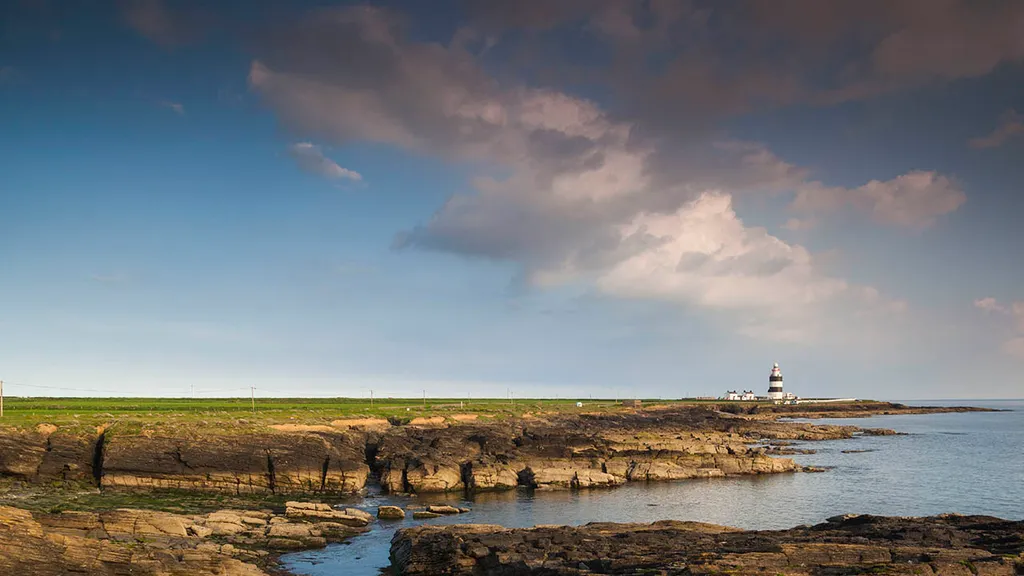 Hook Head  világítótorony, Hook Head, világítótorony, félsziget, Írország, Hook-félsziget, látványosság, turisztikai látványosság, HookHeadvilágítótorony, 