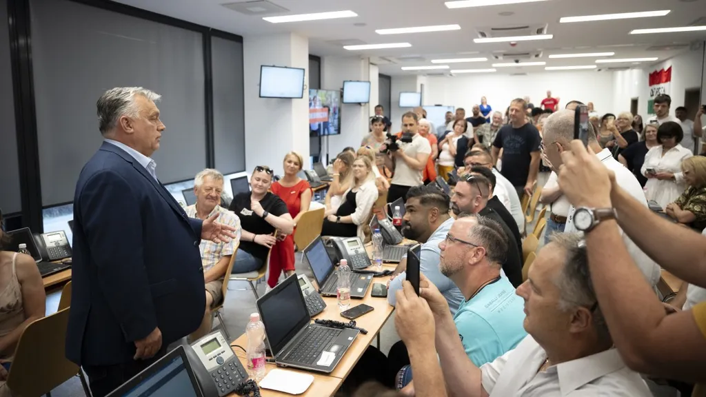 Orbán Viktor országjáró kampánykörútja, OrbánViktor, Debrecen, 2024.06.08.