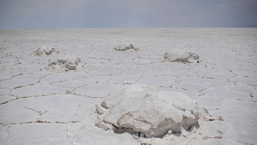 Salar de Uyuni, sósivatag, sómező, sósíkság, só, sóbánya, lítium, lítiumbánya, Bolívia, látványosság, turisztikai látványosság