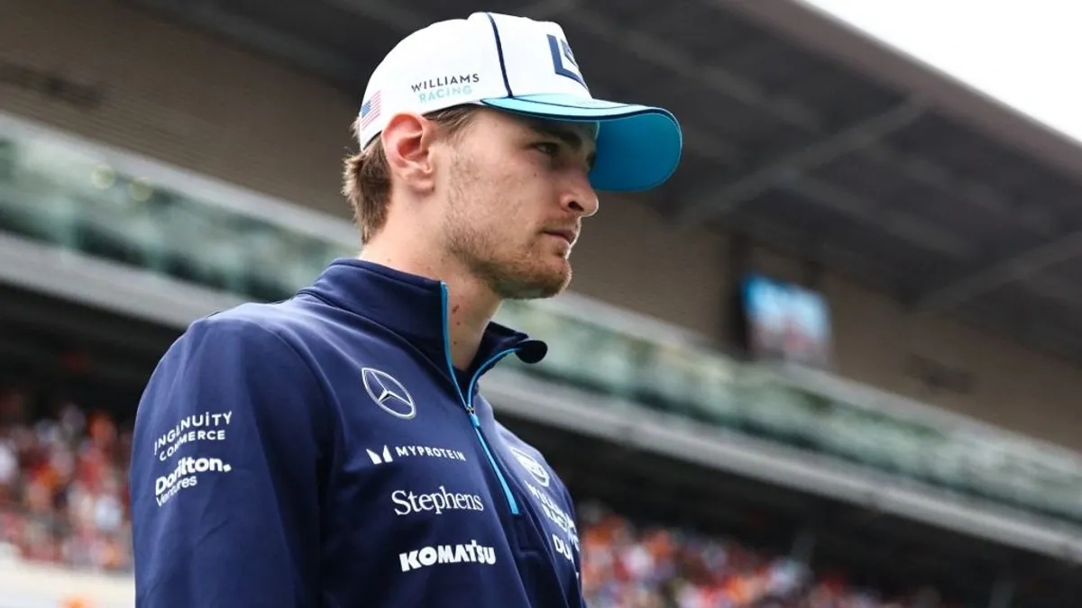 Szezon közben rúghatja ki pilótáját az F1-es csapat