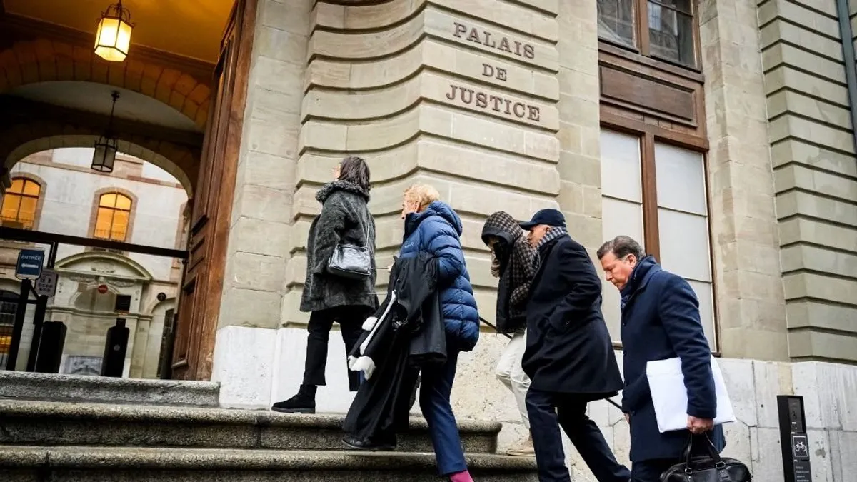 Nagy-Britannia leggazdagabb családja összeomlott, mivel négy tagját bebörtönözték