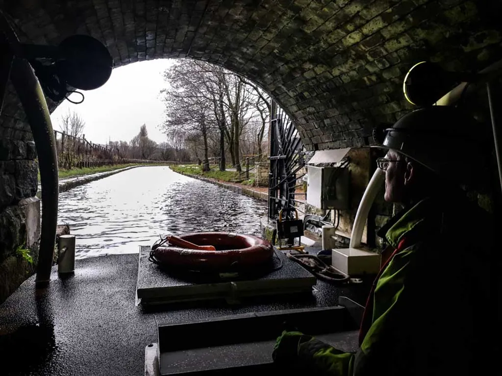 Standedge Tunnel, Anglia, csatorna, csónak,  vasút, vasút vonal 
