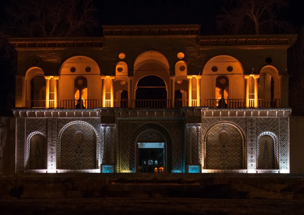 IRAN - SHAZDEH GARDEN - MAHAN