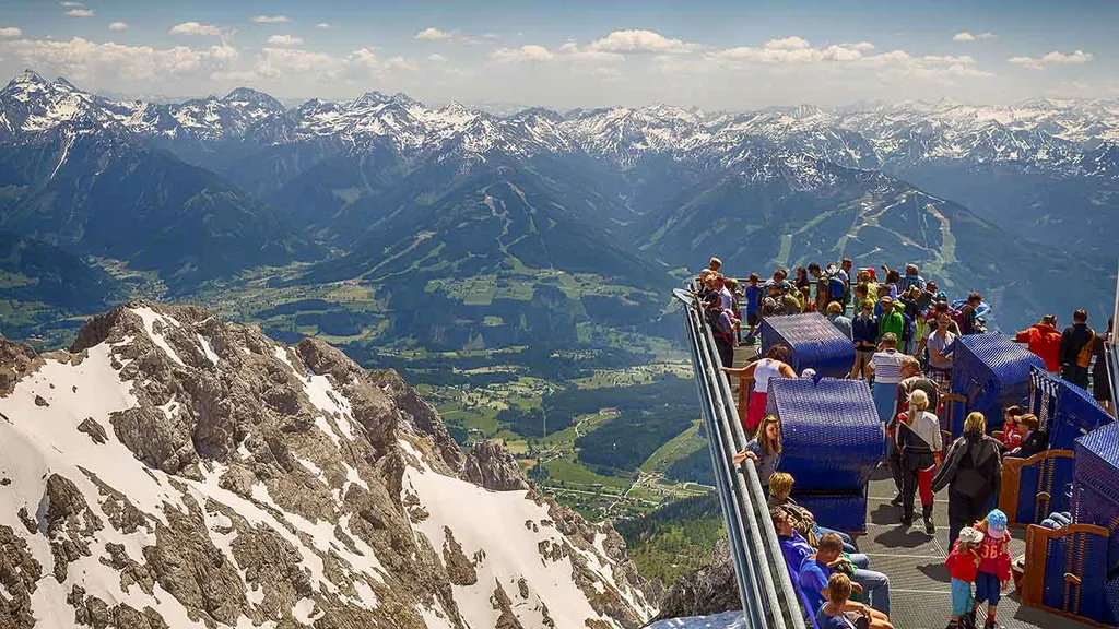 Lépcső a semmibe kilátó, üvegkilátó, kilátó, függőhíd, kabinos felvonó, SkyWalk, Dachstein, szakadék, látványosság, Ausztria, Alpok
