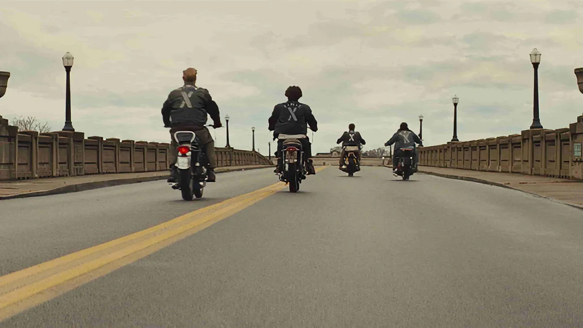 Tom Hardy és Austin Butler beálltak egy rettegett motoros bandába - fotók
