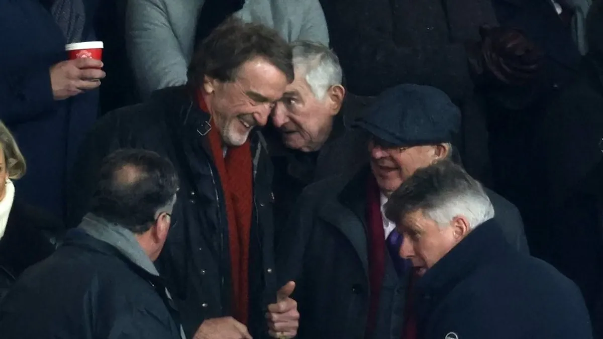 Az UEFA akadályozta meg, hogy a Manchester United játékost igazoljon