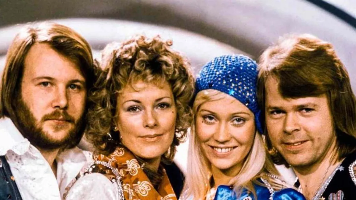 Összeállt az ABBA, friss képeken a legendás diszkóegyüttes négy sztárja
