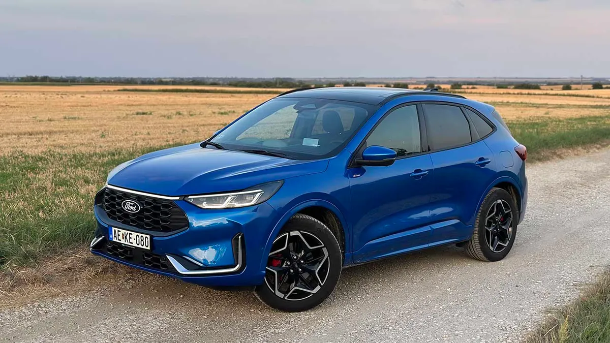 Saját fegyverével győzi le a Toyotát? - Ford Kuga 2.5 Hybrid ST X teszt