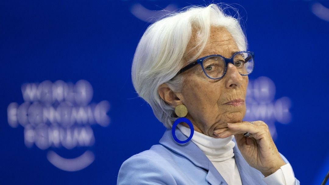 Davos, 2024. január 19.
Christine Lagarde, az Európai Központi Bank elnöke pódiumbeszélgetésen vesz részt a Világgazdasági Fórum 54. találkozóján Davosban 2023. január 19-én, az ötnapos esemény zárónapján.
