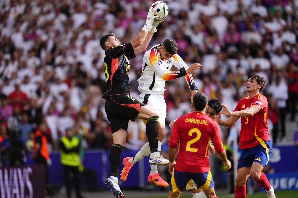 Spain v Germany: Quarter-Final - UEFA EURO 2024, Unai Simon, Kai Havertz