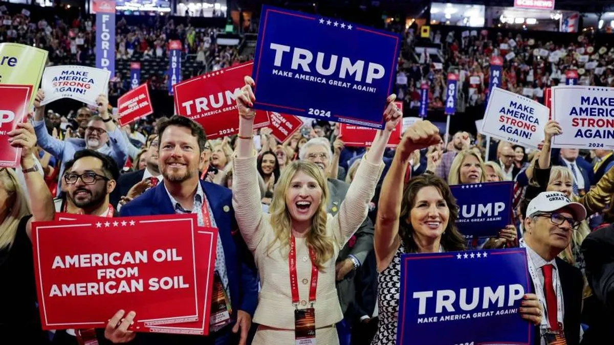 Itt vannak a legjobb képek a republikánus jelölőgyűlésről, ahol Donald Trumpot ünnepelték