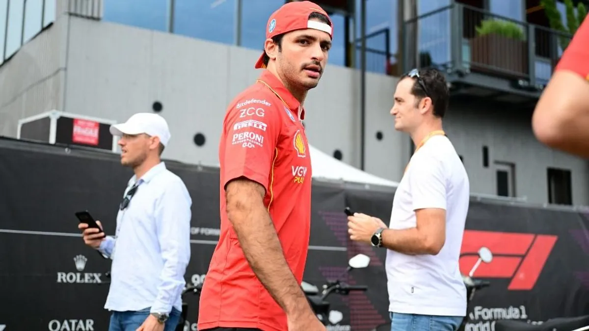 Eldőlt, hol folytatja a Ferraritól távozó Carlos Sainz