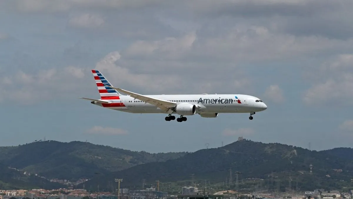 Leállította járatait az American Airlines