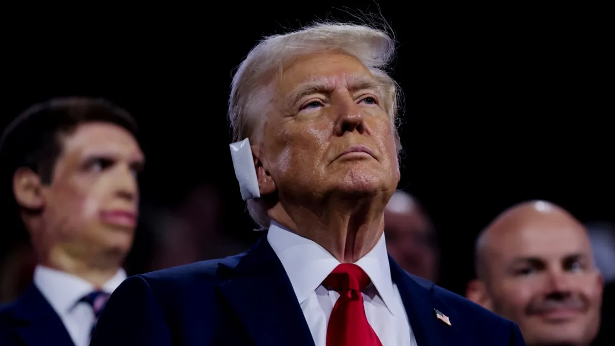 Szigorított biztonsági intézkedések voltak Donald Trump szombati választási gyűlésén