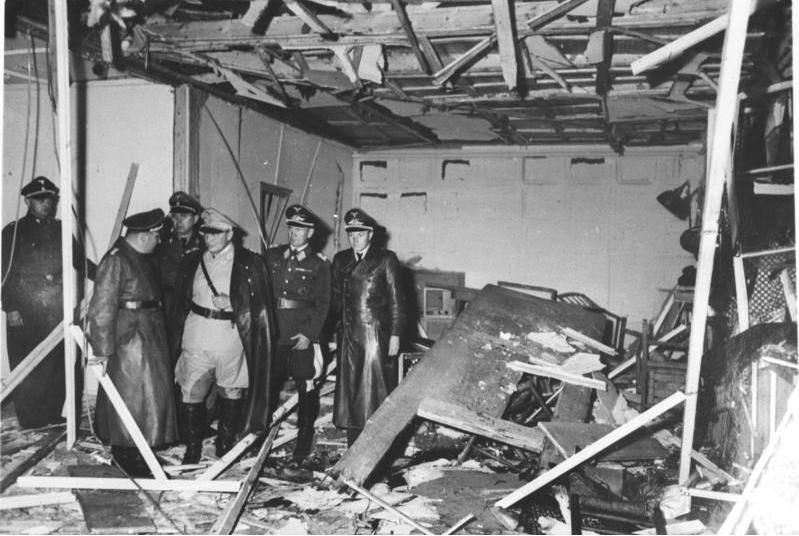 A Wolfsschanze tárgyalóbarakkja a robbantás után, 1944. július 20.