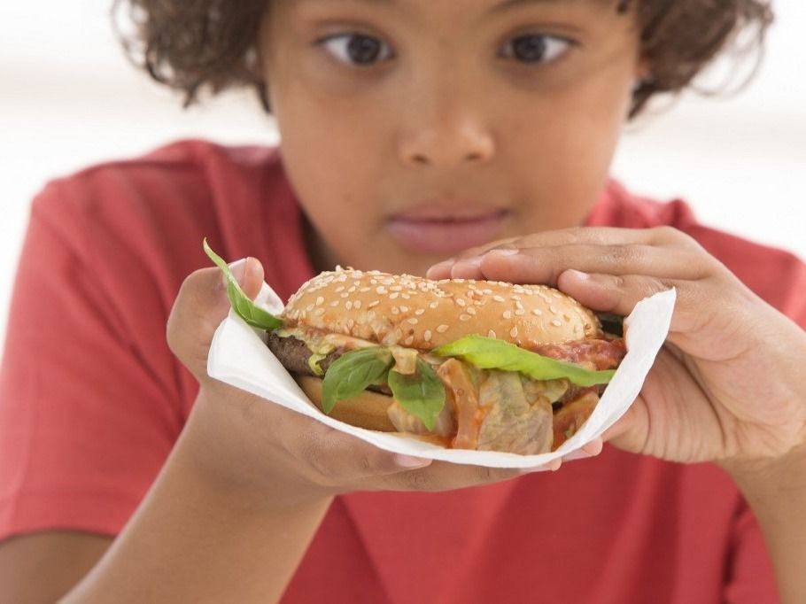 gyorskaja CHILD EATING