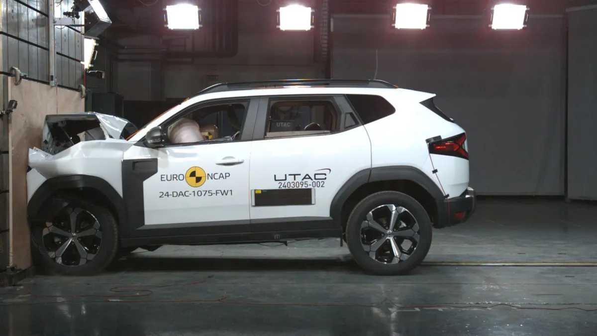 Nem szerepelt jól az új Dacia Duster és Suzuki Swift az európai törésteszten