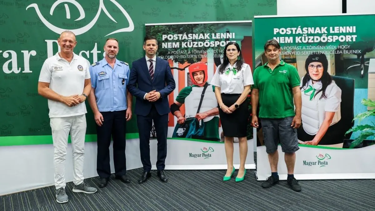 Egyre több a postások elleni támadás, kampányt indít a Magyar Posta