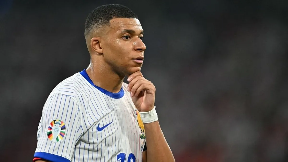 Futballklubot venne a francia válogatott legnagyobb sztárja