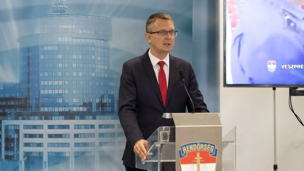 Több mint 200 millió forintot csalt ki egy bűnbanda közel 40 embertől