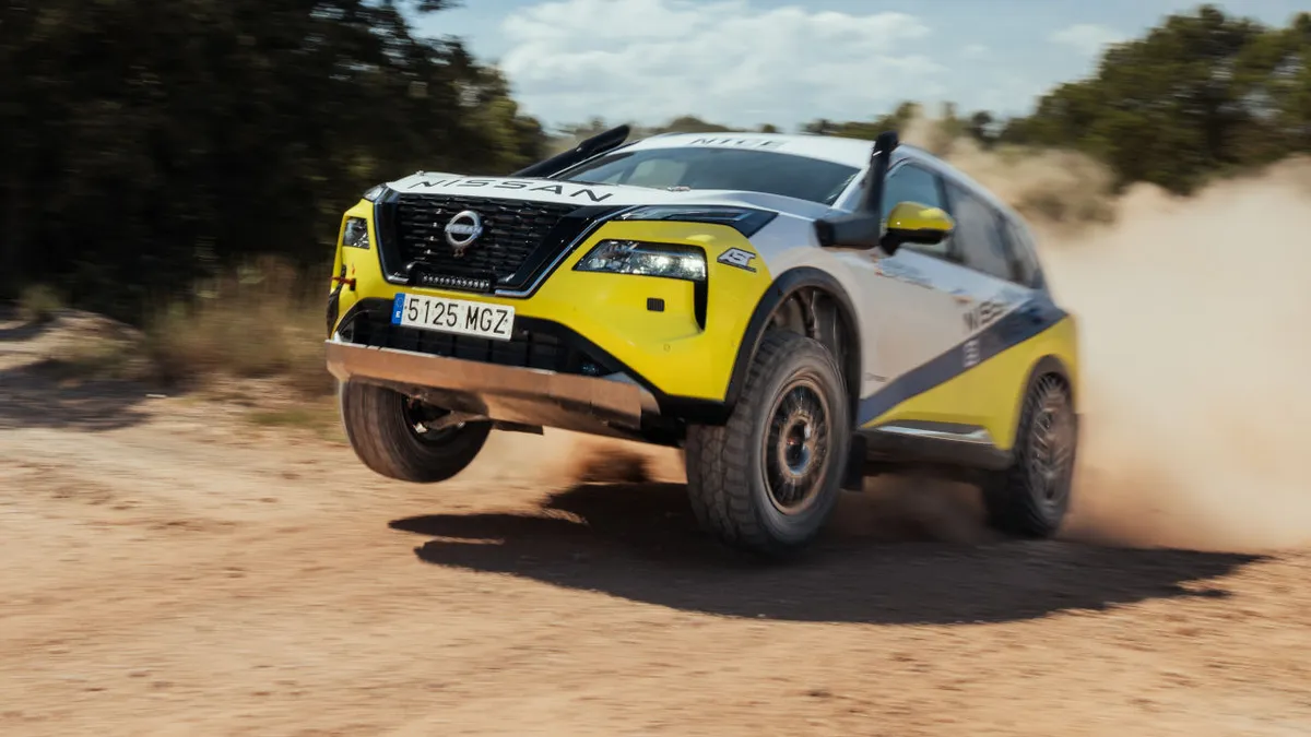 Terepversenyen tették próbára a Nissan X-Trail e-Power tudását