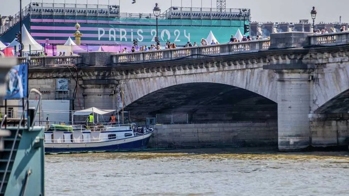 Ezért nem engedte a fekáliás Szajnába a triatlonosokat a nemzetközi szövetség