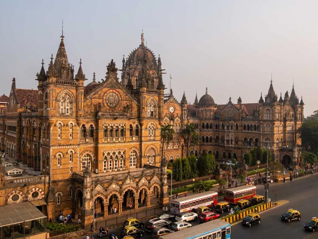 Mumbai, India, Chhatrapati Shivaji Terminus, vasút, vasútállomás