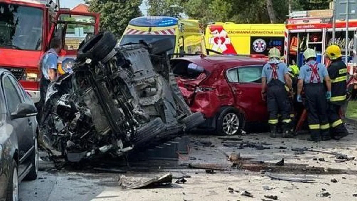 Tömegkarambol történt Fél községben, többen súlyosan megsérültek