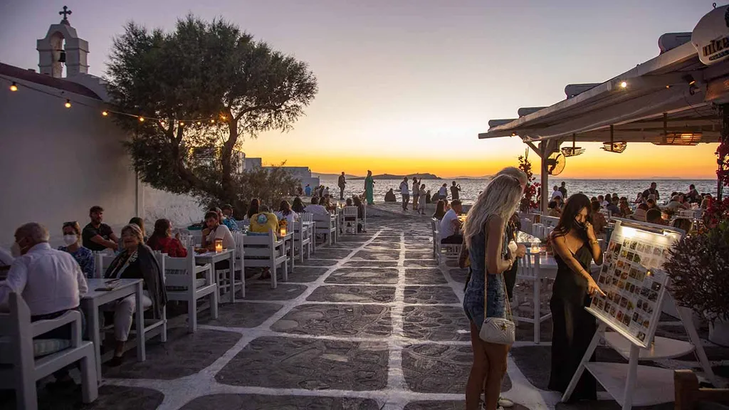 Mykonos, sziget, Görögország, görög sziget, Kis Velence, pezsgő éjszakai élet, strand, Ornos Beach, Paralia Lia beach 