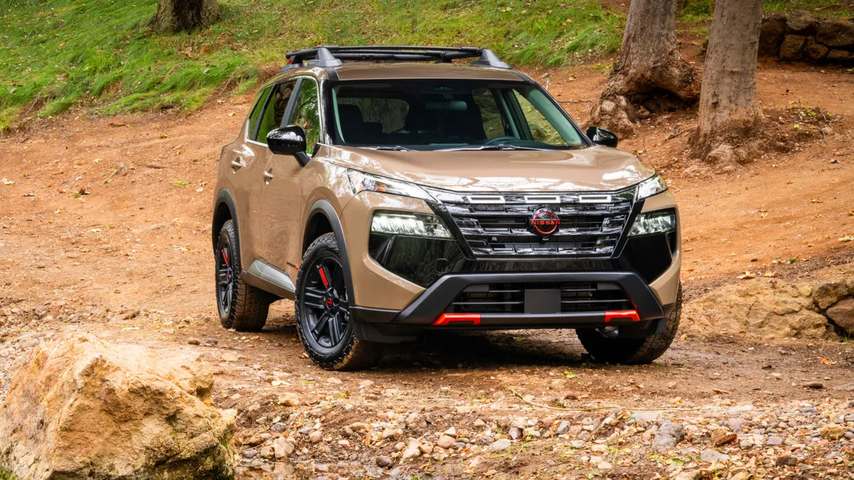 El akarja hitetni a Nissan, hogy az X-Trail igenis terepjáró