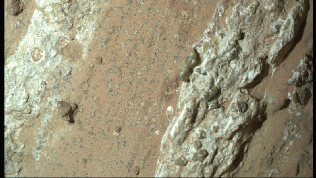 Mars: az ősi mikrobák lehetséges nyomait tartalmazó kőzet, amelyet a NASA marsjárója vizsgált.