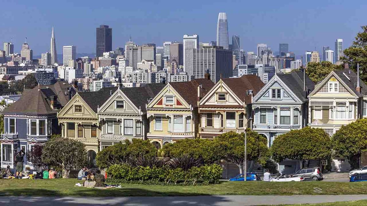 híres házak, híresházak,  Bír-lak főcímháza, San Franciscó-i Broderick Street